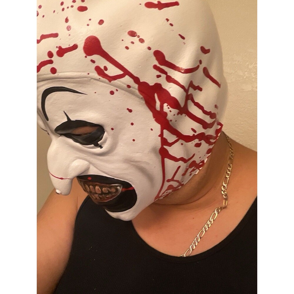 Trick or Treat Studios Terrifier - Art the Clown Bloody Mask Halloween Medium
